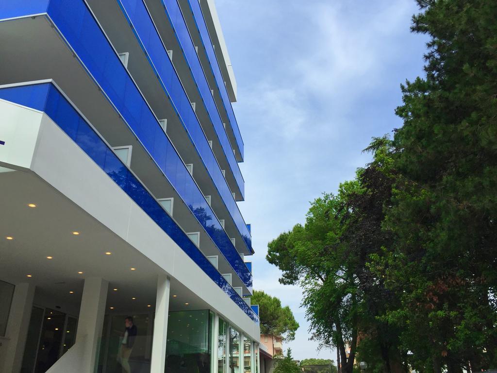 Hotel Montreal Bibione Exterior photo