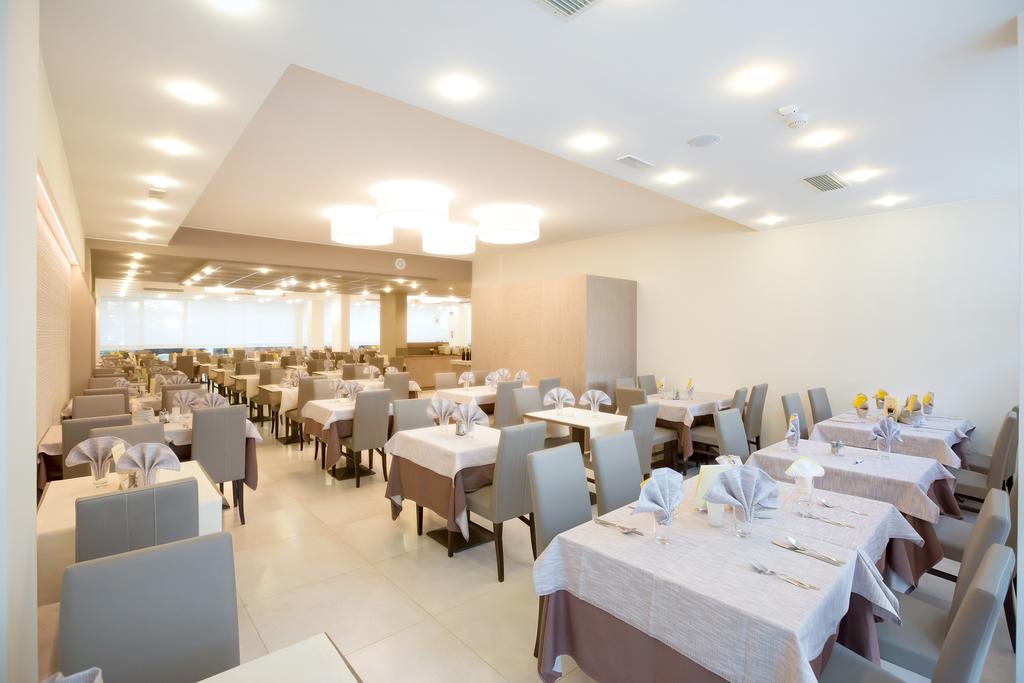 Hotel Montreal Bibione Exterior photo